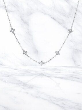 Mallorca Dainty Clover Necklace